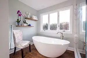 soaking tub